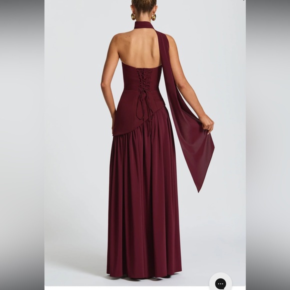 NWT Babyboo Maliyah Maxi Dress Gown in Cherry Lacquer Medium - Picture 2 of 2